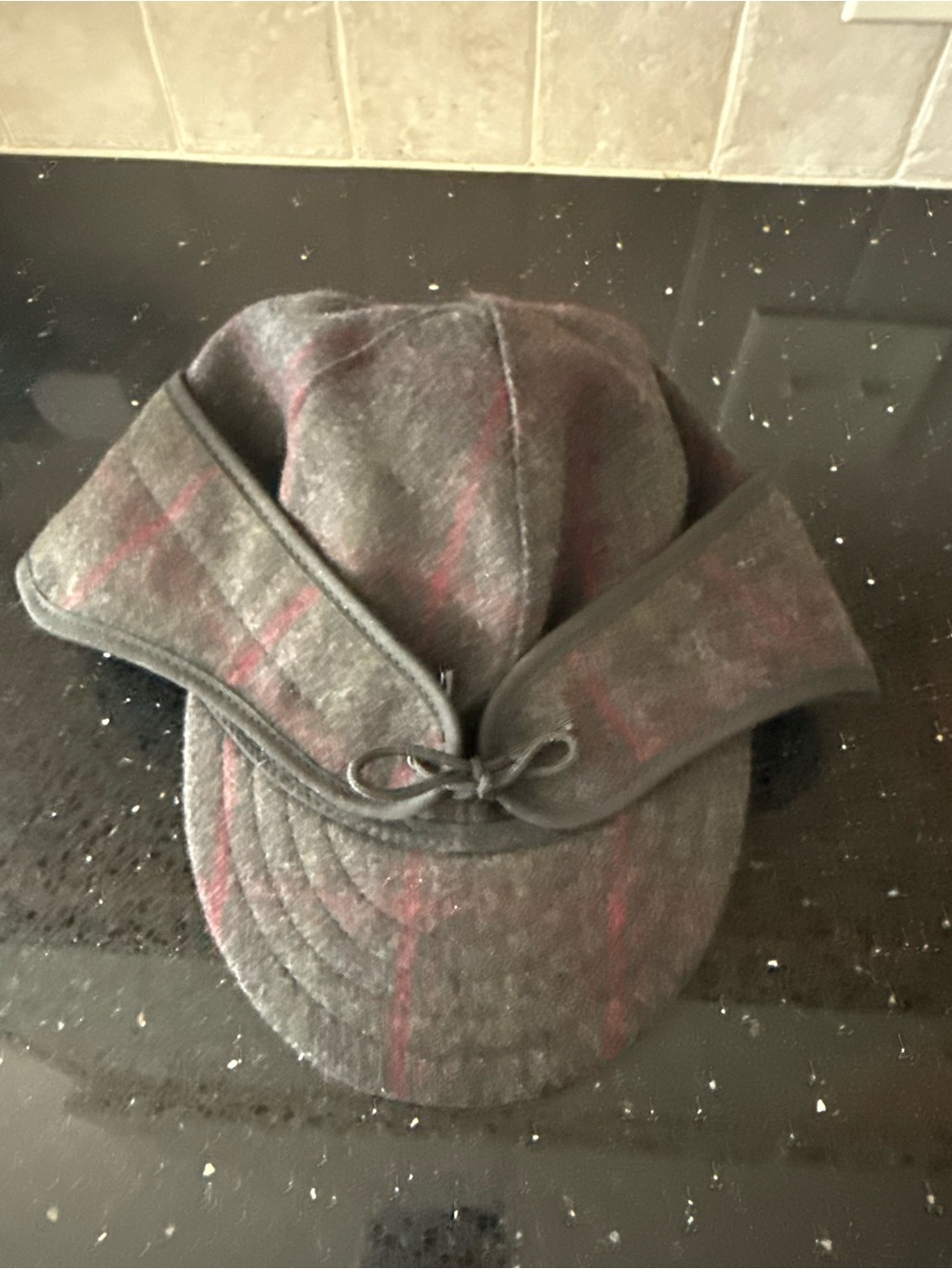 Stormy Kromer Original Wool Cap Size 7 5/8 Gray Red Plaid Made in USA Ear Flaps